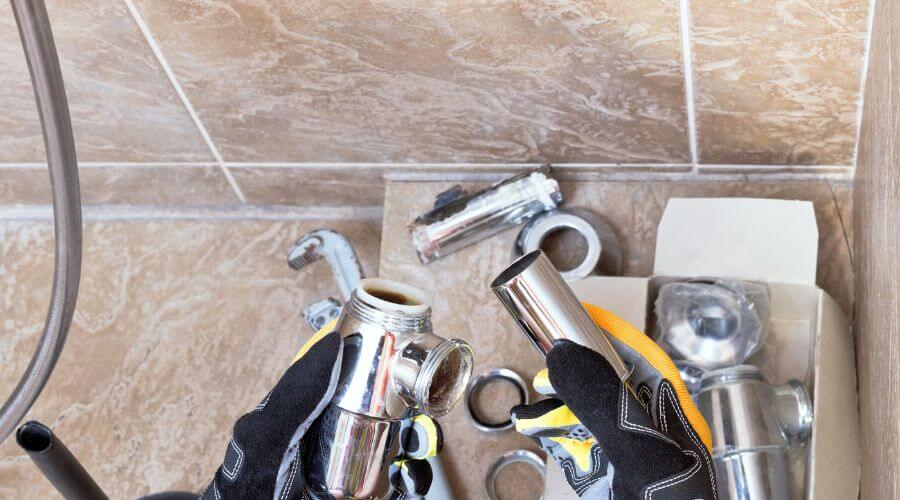 Professional gutter cleaning in Fossil, OR